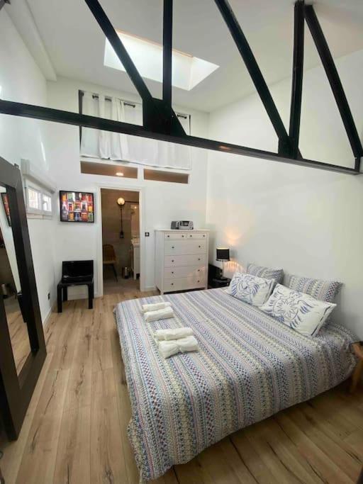 Rare ! Loft Atypique Centre-Ville Parking Jardin Reims Luaran gambar